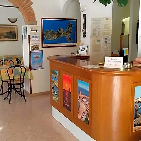 Anselmi 2* Marciana (Isola d'Elba)